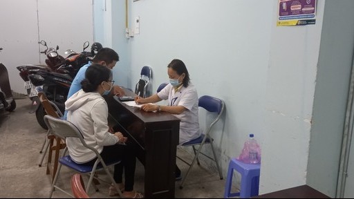 Covid-19 ngày 2/10: Gần 500 ca nhiễm mới, hơn 300 F0 khỏi bệnh