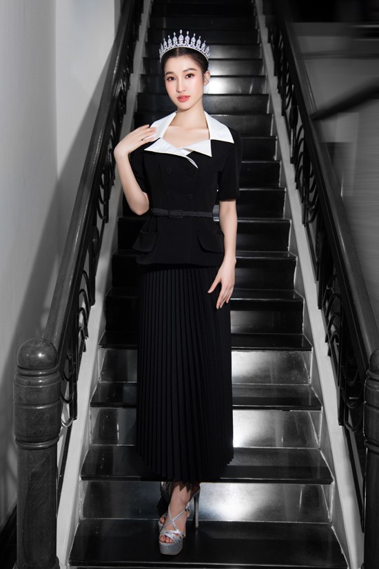 Vẻ đẹp trong sáng và dịu dàng của Á hậu Phương Nhi