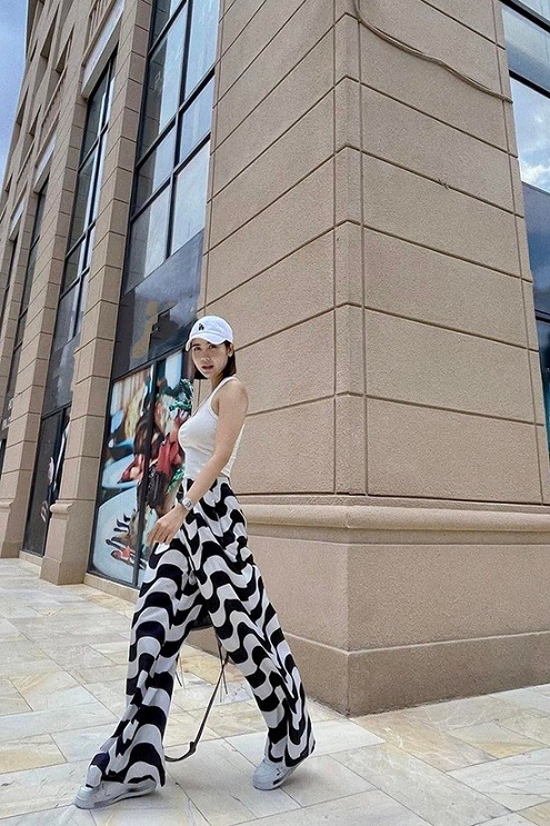 Thương ngày nắng về: Phan Minh Huyền