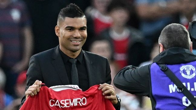 Chuyển nhượng cầu thủ Man Utd ngày 23/8: Nỗ lực chờ De Jong; Barca từ chối bán Antony; 'máy quét' Casemiro ký 4 năm