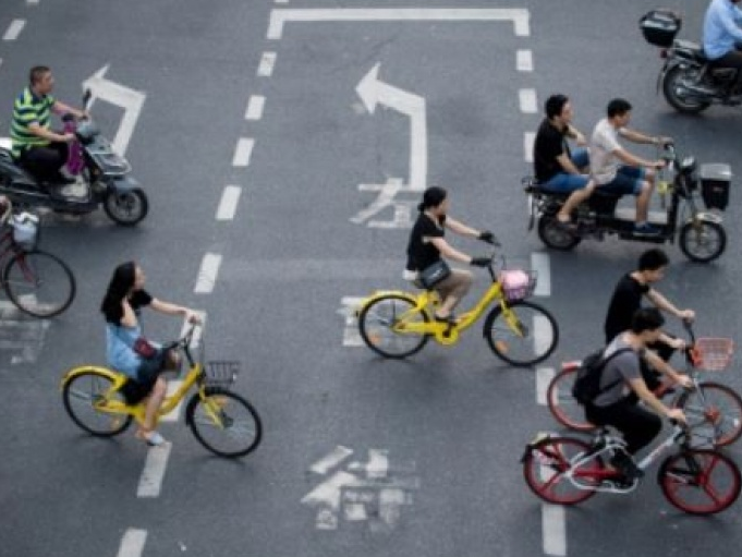 Trung Quốc: Thành phố Vũ Hán “ngập” trong xe đạp dùng chung