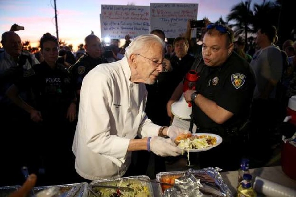 nhung hinh anh am ap chung minh long tot co o khap moi noi