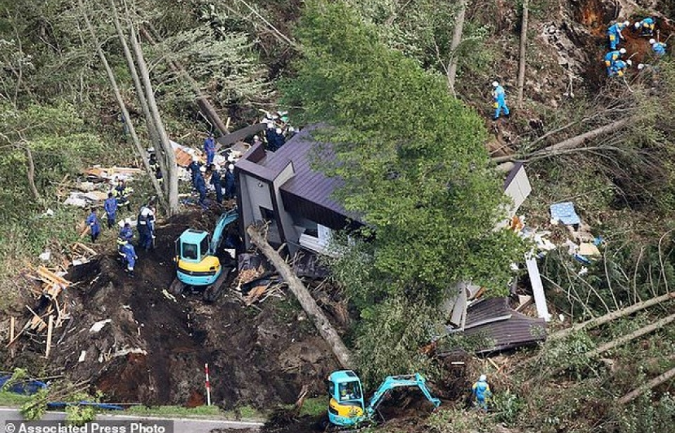 Thảm họa tự nhiên khiến kinh tế Nhật Bản giảm tốc