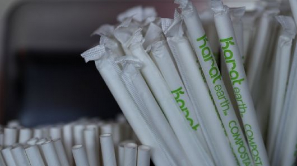 Mỹ: Bang California cấm các nhà hàng dùng ống hút nhựa một lần