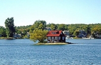 ky la hon dao doi may nam giua dai duong