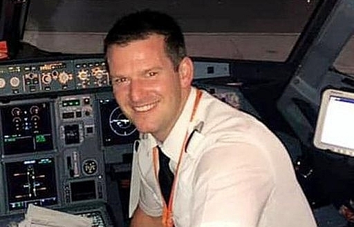 Phi công không tới, hãng hàng không Anh nhờ hành khách lên lái máy bay