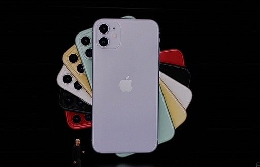 Cận cảnh iPhone 11 - Chiếc smartphone 'cận cao cấp' mới ra mắt