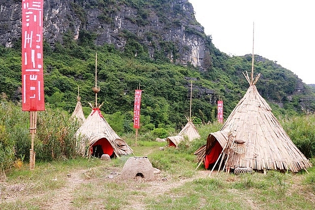 Tháo dỡ phim trường 'Kong' trong Quần thể danh thắng Tràng An theo khuyến nghị của UNESCO thao do phim truong kong trong quan the danh thang trang an theo khuyen nghi cua unesco