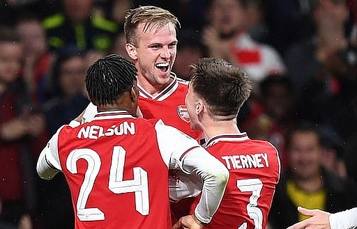 Arsenal thắng Nottingham với tỷ số 'một bàn tay'