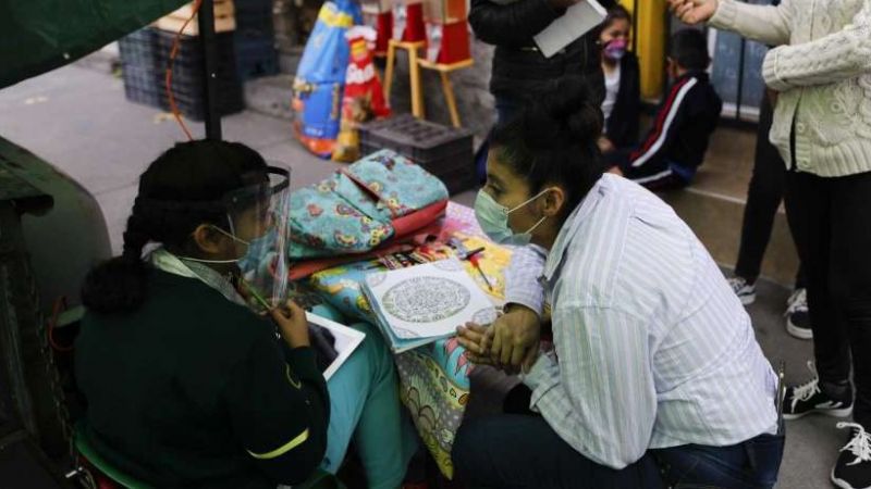 Dịch Covid-19: Dự án lớp học đường phố giúp trẻ em nghèo tại Mexico duy trì học tập