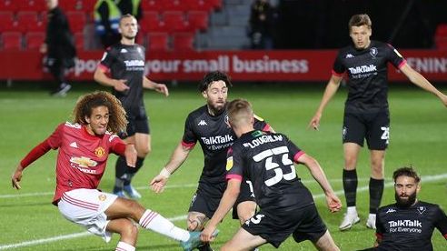 Man Utd phát sốt với tài năng 17 tuổi từng sang Việt Nam