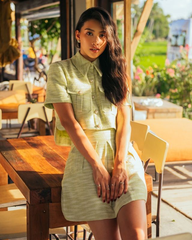 hoa hau tieu vy dep la trong buoi sang binh di den nao long o hoi an