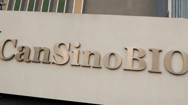 Covid-19: Trung Quốc cấp phép vaccine dạng xịt mũi họng đầu tiên sản xuất trong nước