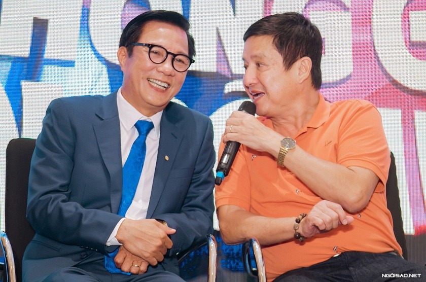 Tại buổi họp báo chiều 9/9, Trọng Trinh nói nhân vật của anh và Chí Trung là hai ông thông gia tương lai, vốn là bạn cũ và có mối thâm thù từ thời trẻ. Khi vô tình bị mắc kẹt và phải sống trong cùng một ngôi nhà suốt một tuần, nhiều vấn đề nảy sinh khiến họ càng ghét nhau hơn. Giữa hai người có nhiều tình huống cười ra nước mắt và những cuộc ẩu đả 'lên bở xuống ruộng'.