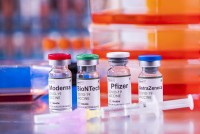 Tiêm vaccine Covid-19 giảm nguy cơ nhiễm bệnh và ngăn chặn các triệu chứng lâu dài