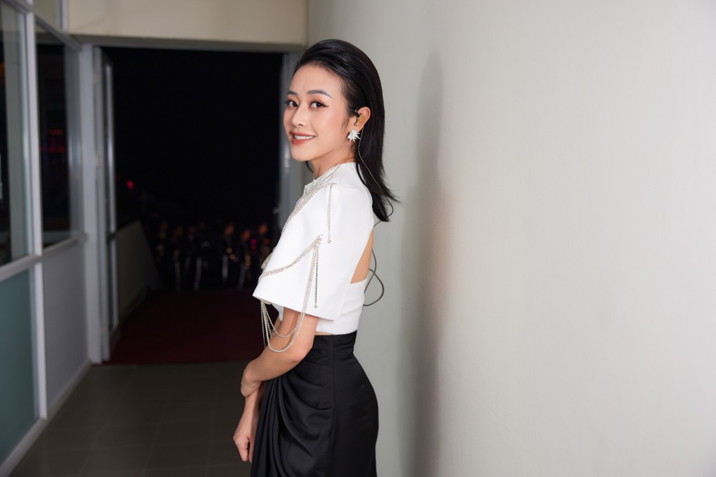 MC Phí Linh MC Phí Linh