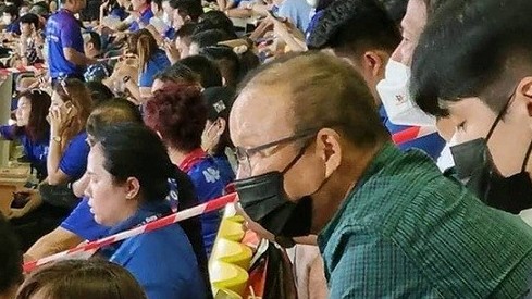 King's Cup 2022: Fan Thái Lan đăng ảnh HLV Park Hang Seo lên mạng