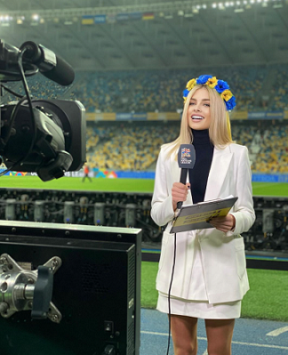 Fan Arsenal gọi vợ cầu thủ Oleksandr Zinchenko là ‘nàng WAG gợi cảm nhất thế giới’ Fan Arsenal gọi vợ cầu thủ Oleksandr Zinchenko là ‘nàng WAG gợi cảm nhất thế giới’