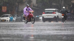 Dự báo thời tiết đêm nay và ngày mai (28-29/9): Hà Nội và cả nước nhiều mây, mưa to cục bộ; vùng đồng bằng, ven biển Bắc Bộ và Bắc Trung Bộ mưa rất to