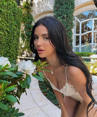 Hậu Vệ Ben Chilwell và người mẫu nổi tiếng chia tay sau thời gian ngắn hẹn hò