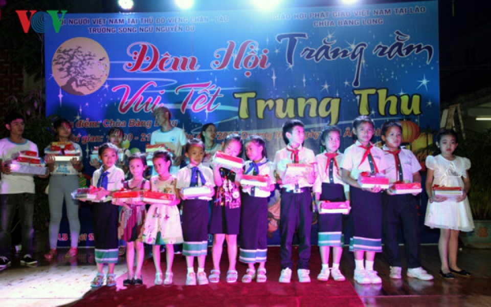 vui tet trung thu 2017 tai lao
