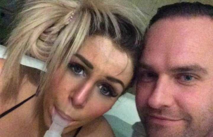 Mẹ trẻ vừa trang điểm vừa... sinh con