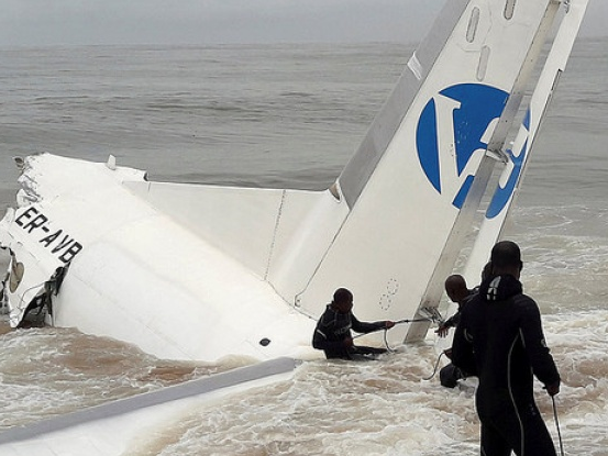 Cote d'Ivoire: Rơi máy bay, 10 người thương vong