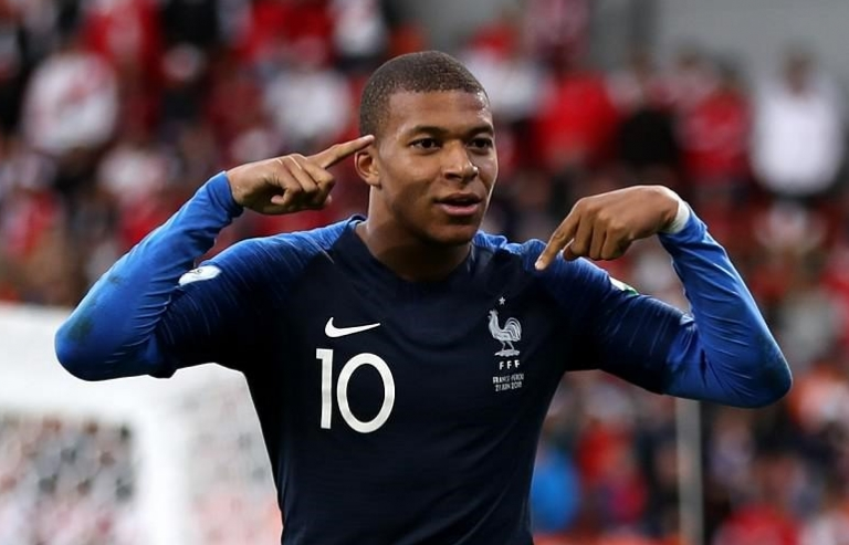 Quả bóng vàng U21: Mbappe không có đối thủ
