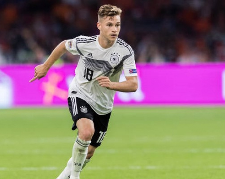 Bayern Munich áp đảo siêu đội hình kết hợp của Bundesliga