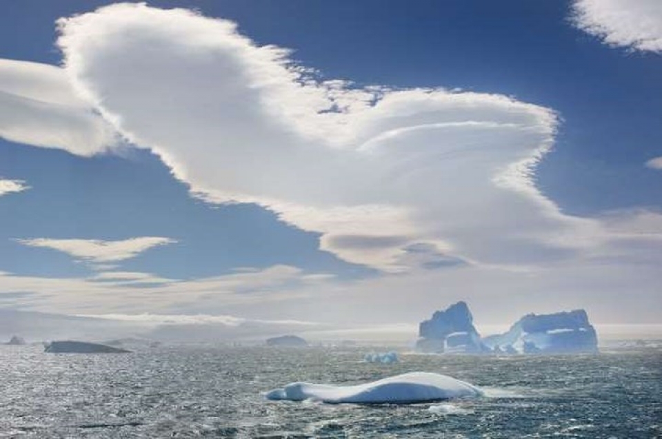 ve dep ky la cua nhung dam may