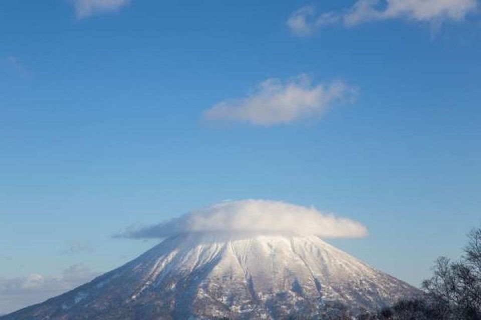 ve dep ky la cua nhung dam may