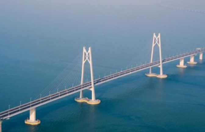 Trung Quốc khánh thành cầu vượt biển dài nhất thế giới