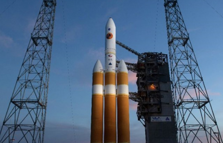 Phi thuyền NASA phá kỷ lục “chạm” gần tới Mặt trời nhất