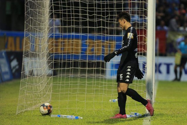 HLV Lê Thuỵ Hải: Sẽ là mạo hiểm nếu HLV Park dùng thủ môn Bùi Tiến Dũng ở SEA Games hlv le thuy hai se la mao hiem neu hlv park neu dung thu mon bui tien dung o sea games