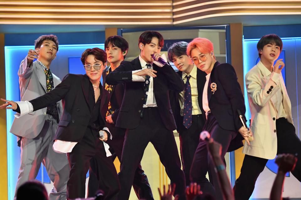BTS được đề cử ở ba hạng mục của Giải thưởng Âm nhạc Mỹ 2019 bts duoc de cu o ba hang muc cua giai thuong am nhac my 2019