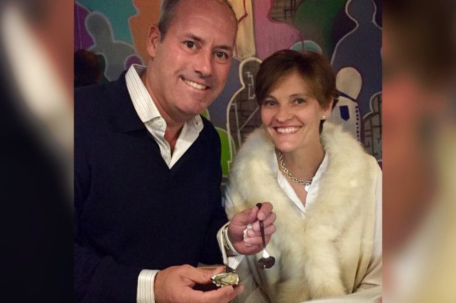 di an hau khach may man can luon duoc vien ngoc hiem