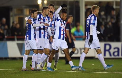 HLV Heerenveen: Vì Sea Games, chúng tôi muốn Văn Hậu sẵn sàng ra sân vào năm 2020