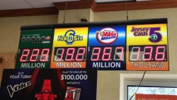 Trúng số độc đắc 202 triệu USD, người thắng giải quyết định ẩn danh