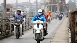 Dự báo thời tiết ngày và đêm nay (14/10): Cả nước có mưa; Bắc Bộ và Bắc Trung Bộ trời lạnh, áp thấp nhiệt đới gần Biển Đông