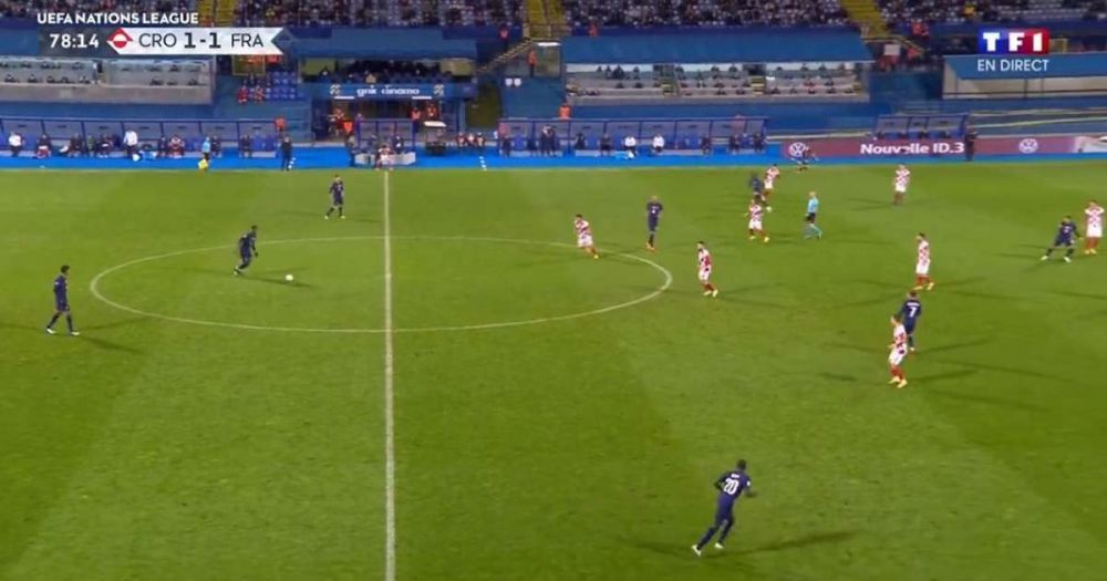 Paul Pogba nhận 'mưa' lời khen