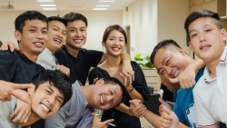 11 tháng 5 ngày: Ê kíp đoàn phim chia tay, fan nghi ngờ Khả Ngân - Thanh Sơn 'phim giả tình thật', tích cực 'đẩy thuyền'