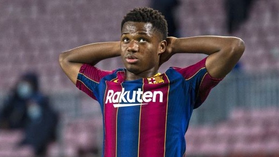 Chuyển nhượng cầu thủ: HLV Thomas Tuchel giữ chân Rudiger; MU ưu tiên ký 1 hậu vệ phải; Barca trục trặc gia hạn Ansu Fati