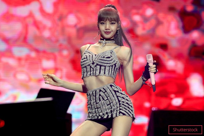 Lisa Blackpink lập hai kỷ lục Guinness mới dành cho nghệ sĩ solo Lisa Blackpink lập hai kỷ lục Guinness mới dành cho nghệ sĩ solo