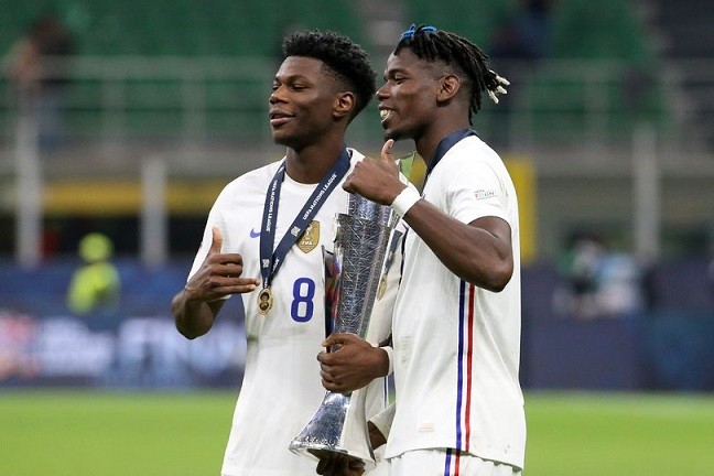 Chuyển nhượng cầu thủ: Chuyển nhượng cầu thủ: