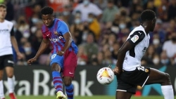 Thần đồng 19 tuổi Ansu Fati của Barca xuất sắc hơn Messi