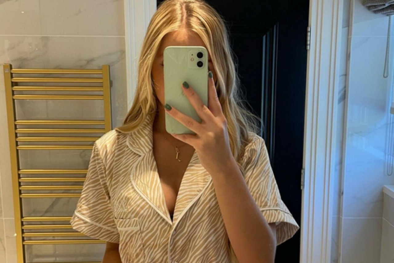 Aston Villa: Nhan sắc tuổi 18 của cô con gái HLV Steven Gerrard