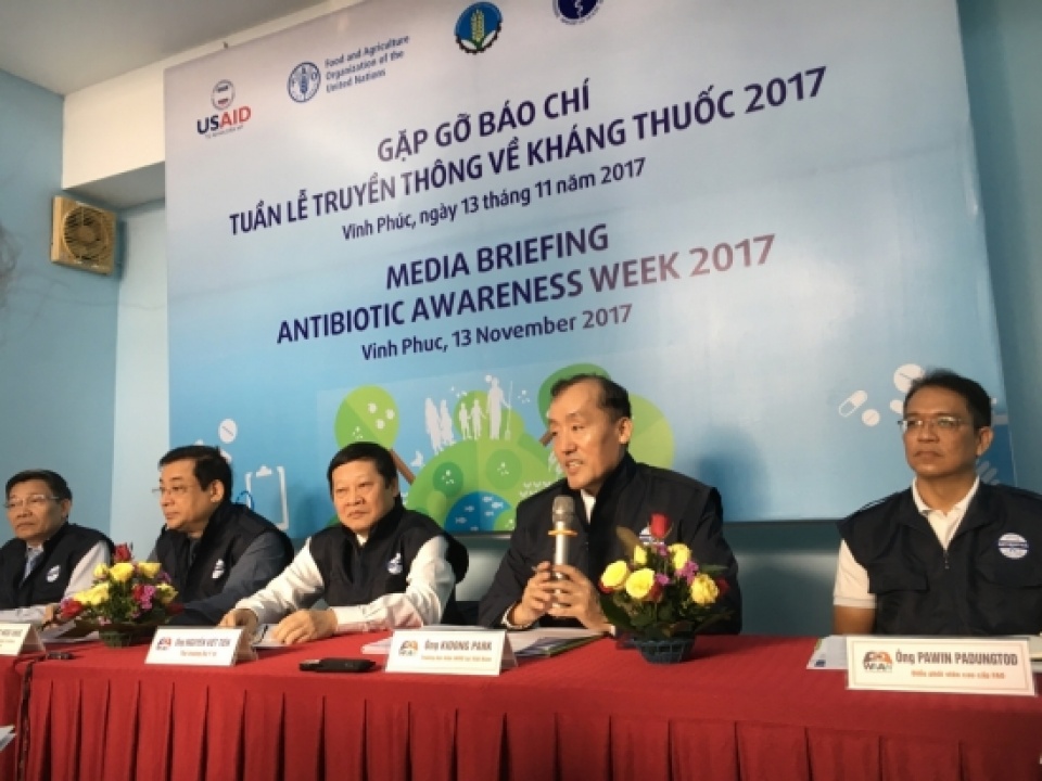 phong chong khang thuoc cham dut lam dung thuoc khang sinh