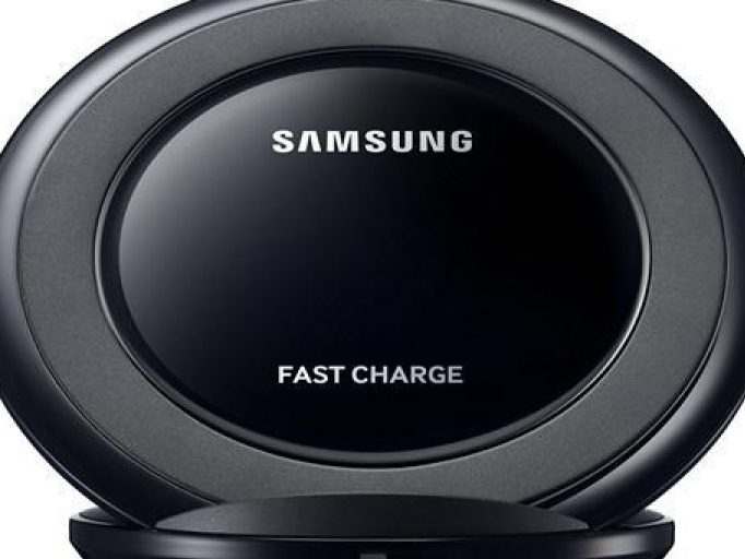 Vì sao sạc không dây Galaxy Note 8 tối ưu nhất cho iPhone X?