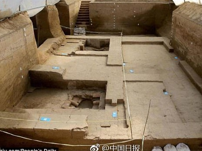 Phòng tắm xa hoa của hoàng đế nhà Tần