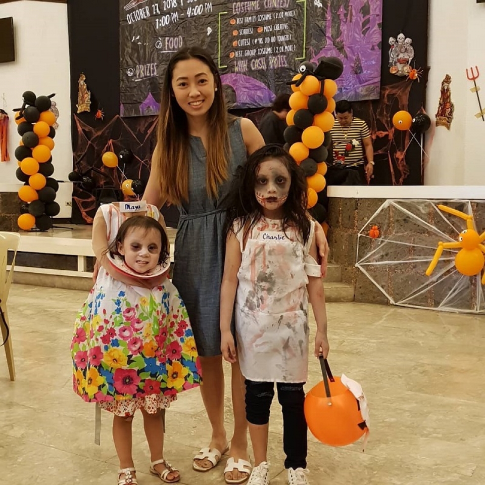 Bé gái thành “ngôi sao Internet” nhờ trang phục Halloween cực ấn tượng be gai thanh ngoi sao internet nho trang phuc halloween cuc an tuong